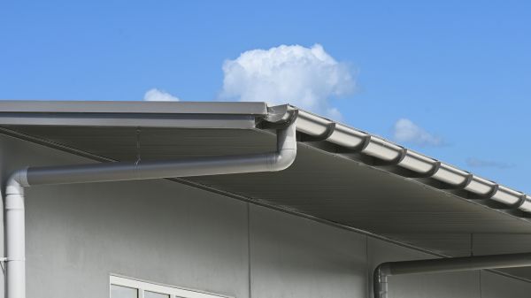 Commercial Gutter Repair in London