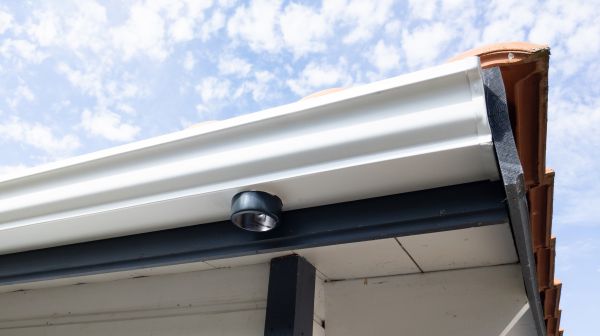 Seamless Gutters Installation in London